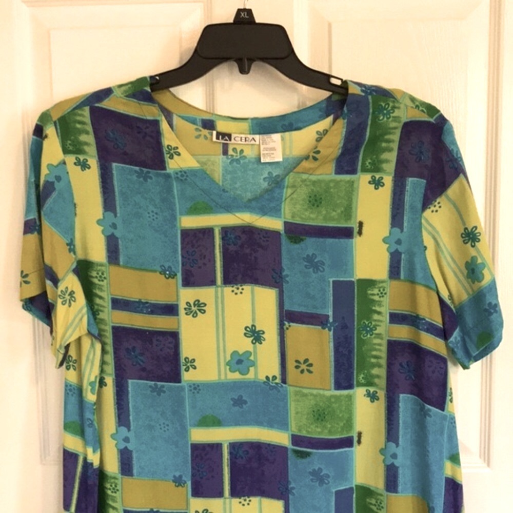 LA CERA Dress - Green, yellow and blue boxes with flowers inside.